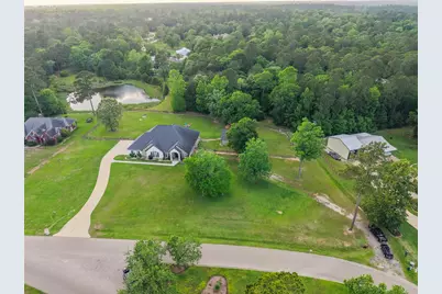 15442 Crown Oaks Drive, Montgomery, TX 77316 - Photo 2