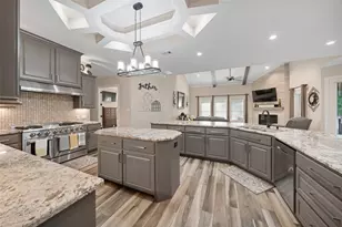 15442 Crown Oaks Dr, Montgomery, TX 77316 - Photo 6