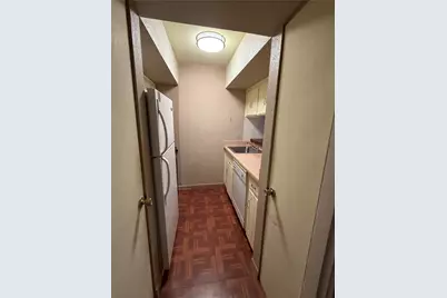 2201 Fountain View Drive #64F, Houston, TX 77057 - Photo 8
