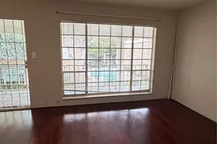 2201 Fountain View Dr, Houston, TX 77057 - Photo 4