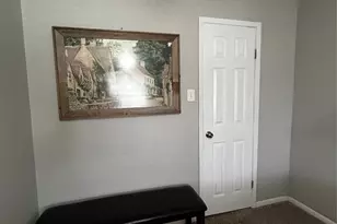 3025 Walnut Bend Ln, Houston, TX 77042 - Photo 24