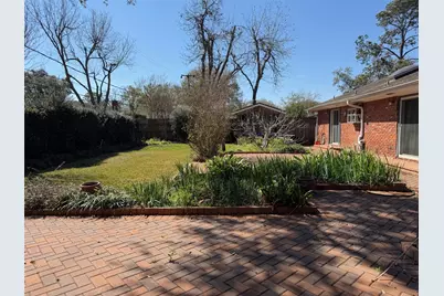 7715 Highmeadow Drive, Houston, TX 77063 - Photo 24