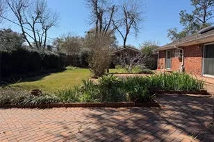 7715 Highmeadow Dr, Houston, TX 77063 - Photo 24