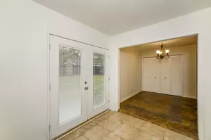2850 Canary Ln, Humble, TX 77396 - Photo 6