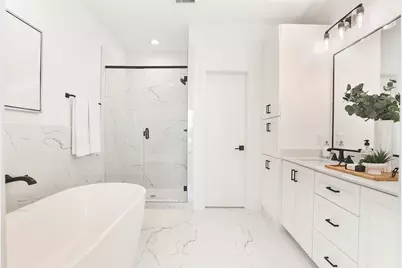 1020 W 15th 1/2 Street #A, Houston, TX 77008 - Photo 1