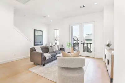 1020 W 15th 1/2 Street #A, Houston, TX 77008 - Photo 14