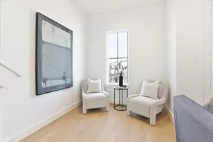 1020 W 15th 1/2 St, Houston, TX 77008 - Photo 16