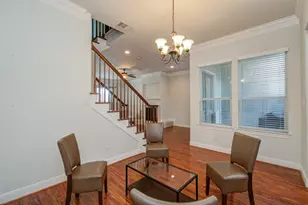 10205 Brooktree Dr, Houston, TX 77043 - Photo 8