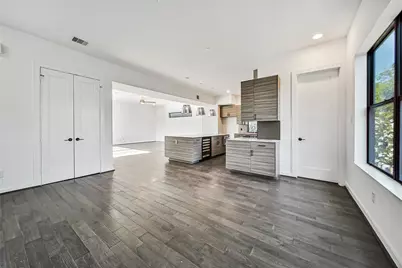 815 W 17th Street, Houston, TX 77008 - Photo 8
