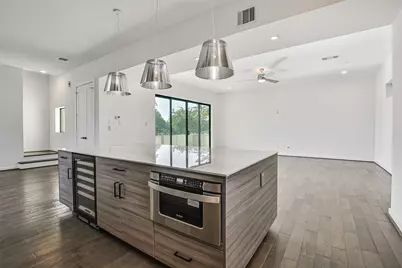 815 W 17th Street, Houston, TX 77008 - Photo 14