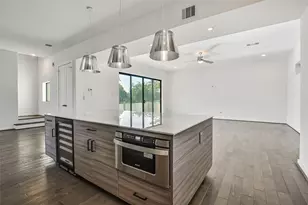 815 W 17th St, Houston, TX 77008 - Photo 14