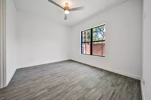 815 W 17th St, Houston, TX 77008 - Photo 4