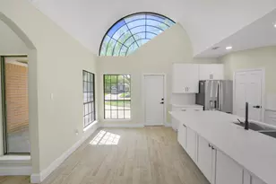 2126 Windmill Dr, Richmond, TX 77406 - Photo 8