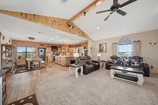 1604 Co Rd 370, El Campo, TX 77437 - Photo 4