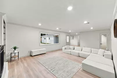 5030 Bayou Vista Drive, Houston, TX 77091 - Photo 14