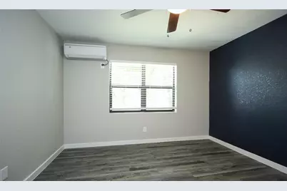 5201 Crawford Street #11, Houston, TX 77004 - Photo 8