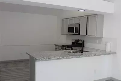 9211 Golden Meadow Drive, Houston, TX 77064 - Photo 8