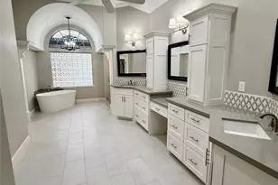 8746 Rippling Water Dr, Sugar Land, TX 77479 - Photo 6