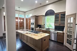 8746 Rippling Water Dr, Sugar Land, TX 77479 - Photo 26
