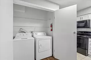 1710 W T C Jester Blvd, Houston, TX 77008 - Photo 10