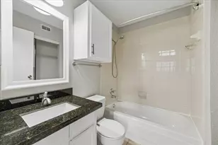 1710 W T C Jester Blvd, Houston, TX 77008 - Photo 6