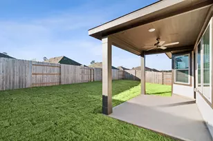 237 Draper Shadows Dr, Willis, TX 77378 - Photo 8