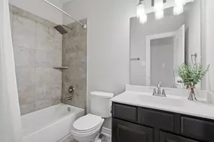 7915 Stratford Hall Dr, Rosharon, TX 77583 - Photo 12