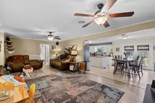 2013 18th Ave N, Texas City, TX 77590 - Photo 8