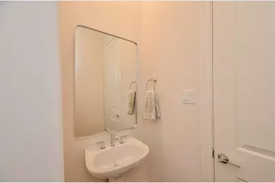 221 E 27th Street, Houston, TX 77008 - Photo 16