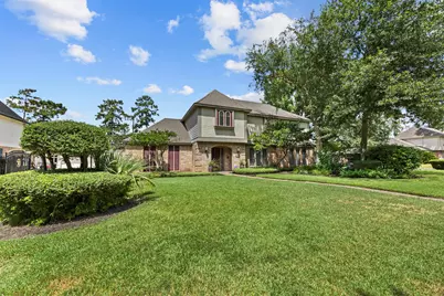 16215 N Greenfield Drive, Spring, TX 77379 - Photo 2