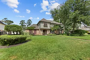 16215 N Greenfield Dr, Spring, TX 77379 - Photo 2