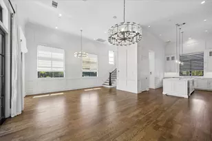 1331 Peden St, Houston, TX 77006 - Photo 6