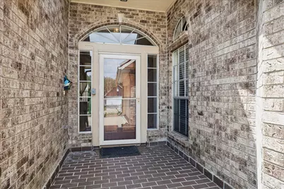 2726 N Larkspur Circle, Pearland, TX 77584 - Photo 2