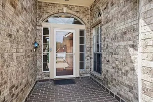 2726 N Larkspur Cir, Pearland, TX 77584 - Photo 2