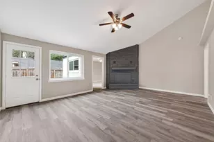 13110 Naples Ln, Stafford, TX 77477 - Photo 8