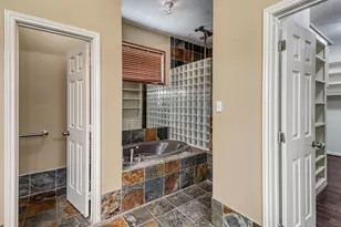 1607 E Bonner St, Houston, TX 77007 - Photo 46