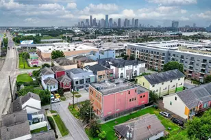 1607 E Bonner St, Houston, TX 77007 - Photo 2