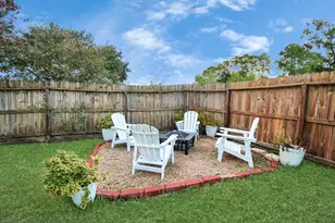 11946 Brighton Ln, Meadows Place, TX 77477 - Photo 6