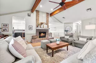 16806 Colony Bend Dr, Friendswood, TX 77546 - Photo 4