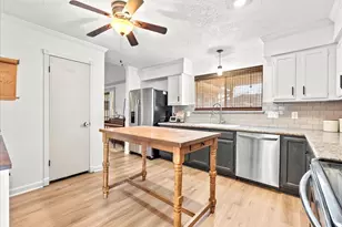 16806 Colony Bend Dr, Friendswood, TX 77546 - Photo 8