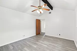 201 Yuma Dr, Victoria, TX 77904 - Photo 12