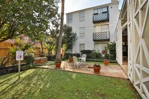 2333 Bering Dr, Houston, TX 77057 - Photo 4