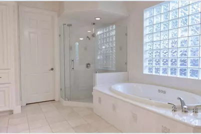 1614 Lake Wilderness Lane, Houston, TX 77345 - Photo 32