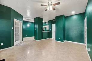 2021 Spenwick Dr, Houston, TX 77055 - Photo 6