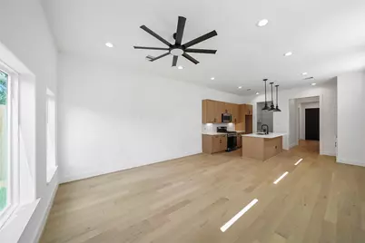 124 E 32nd Street, Houston, TX 77018 - Photo 4