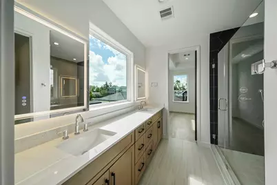 124 E 32nd Street, Houston, TX 77018 - Photo 28