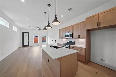 124 E 32nd Street, Houston, TX 77018 - Photo 14