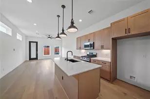 124 E 32nd St, Houston, TX 77018 - Photo 14