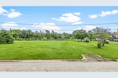 222 Rue Orleans Street, Baytown, TX 77520 - Photo 8