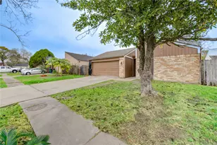 12327 Fairmeadow Dr, Houston, TX 77071 - Photo 14